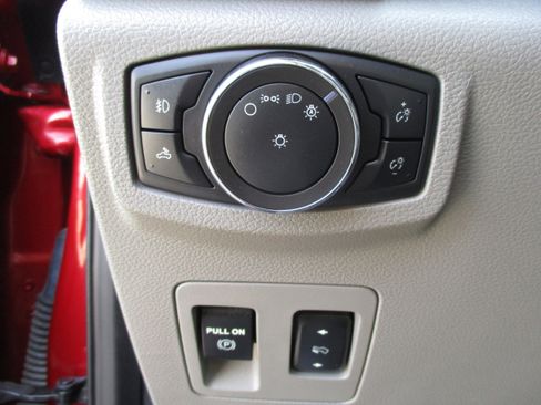 Used 2020 Ford F150 XLT w/ Equipment Group 302A Luxury image 34