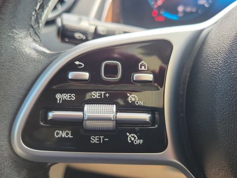 Used 2023 Mercedes-Benz GLB 250 image 14