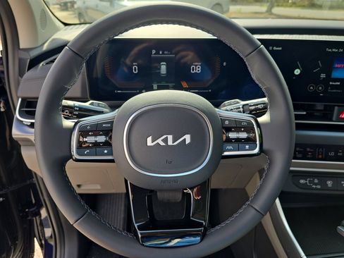 New 2026 Kia Carnival FWD image 29