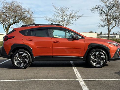 Used 2025 Subaru Crosstrek 2.5i Limited w/ Crosstrek Mirror Package image 3