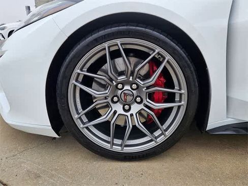 Used 2024 Chevrolet Corvette Z06 w/ Chrome Exterior Badge Package image 13