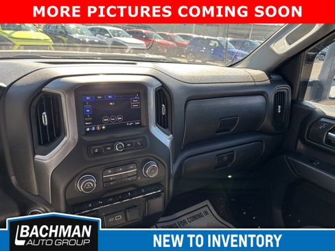 Used 2024 Chevrolet Silverado 2500 Custom w/ Custom Value Package image 8