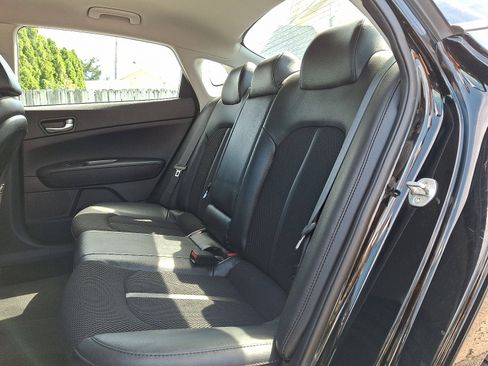 Used 2020 Kia Optima S image 10