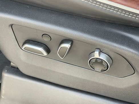 Certified 2025 GMC Sierra 2500 Denali Ultimate w/ Max Trailering Package image 7