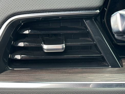 Used 2025 Chevrolet Tahoe Premier image 26