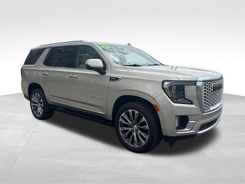 Used 2021 GMC Yukon Denali w/ Denali Premium Package AWD/4WD image 15