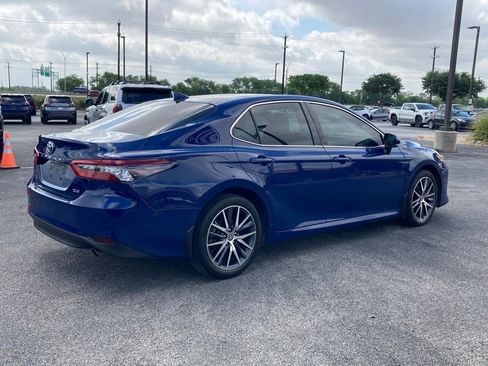 Used 2024 Toyota Camry XLE image 5
