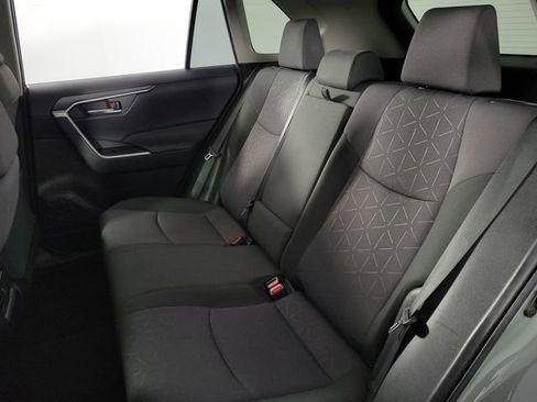 Used 2019 Toyota RAV4 XLE w/ Convenience Package image 17