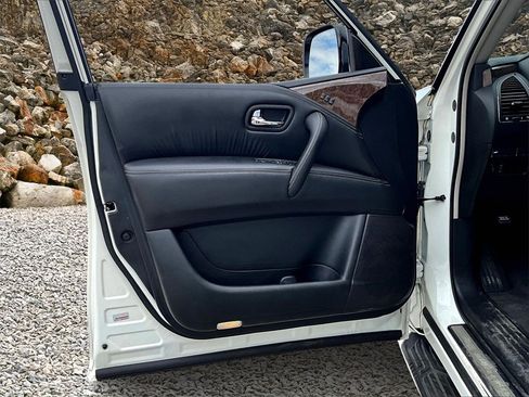 Used 2017 INFINITI QX80 4WD image 22