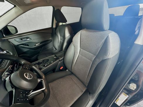 Used 2021 Nissan Rogue SV FWD image 20