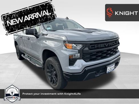 Used 2024 Chevrolet Silverado 1500 Custom Trail Boss w/ Turbomax Blackout Package image 1