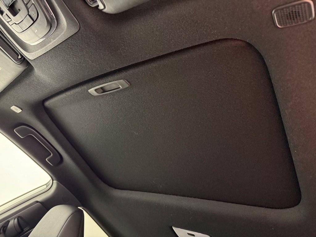 Certified 2023 Toyota Corolla Cross AWD Hybrid w/ Convenience Package image 19