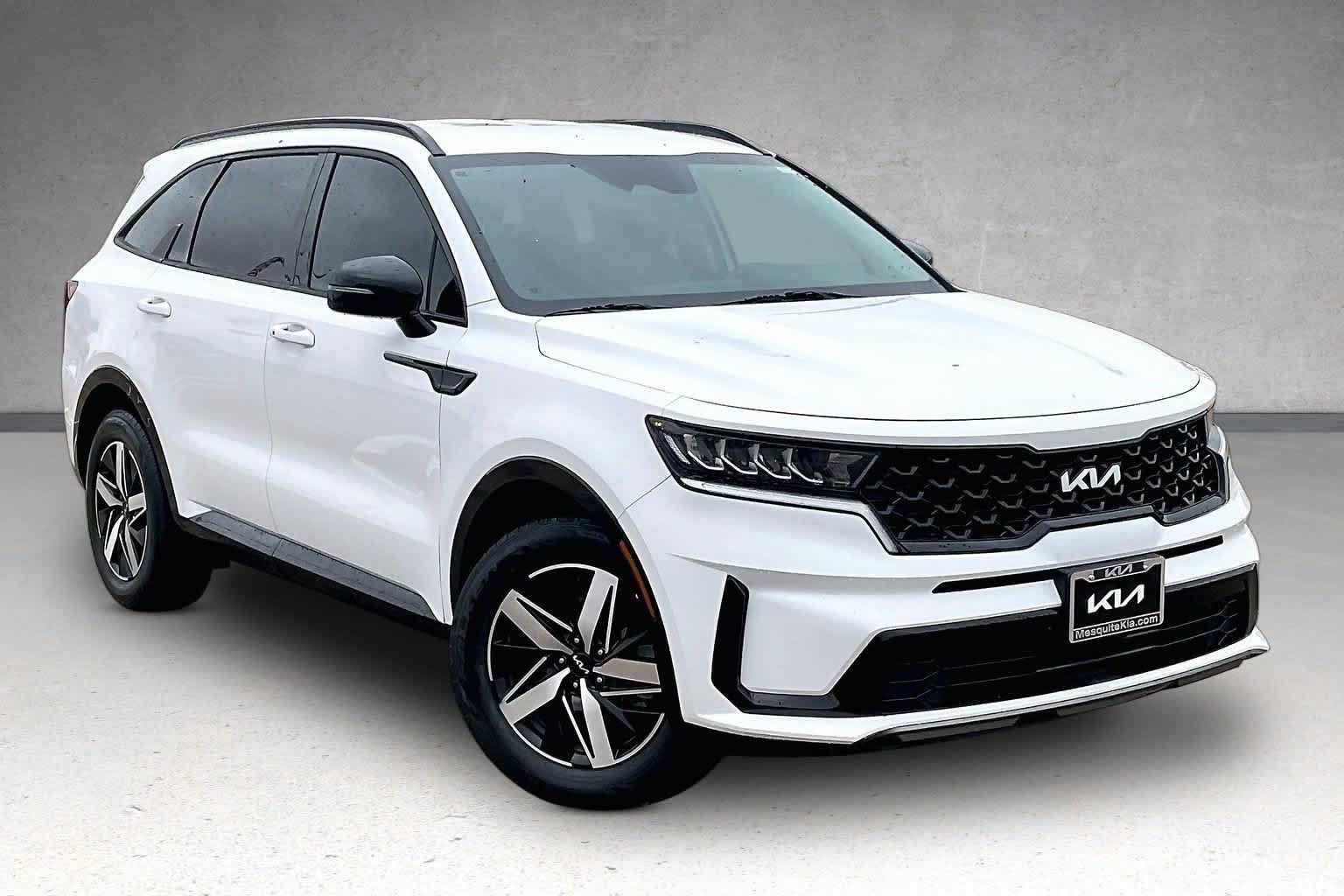 Used 2023 Kia Sorento S FWD image 19