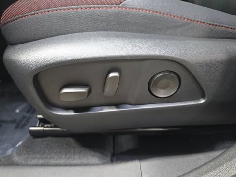 New 2027 Chevrolet Equinox RS w/ LPO, Floor Liner Package AWD/4WD image 30