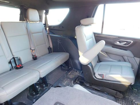 Used 2021 Chevrolet Tahoe Z71 w/ Z71 Off-Road Package image 5