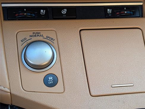 Used 2018 Lexus ES 350 w/ Navigation System Package image 24