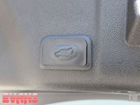 Used 2014 GMC Acadia SLT AWD/4WD image 32