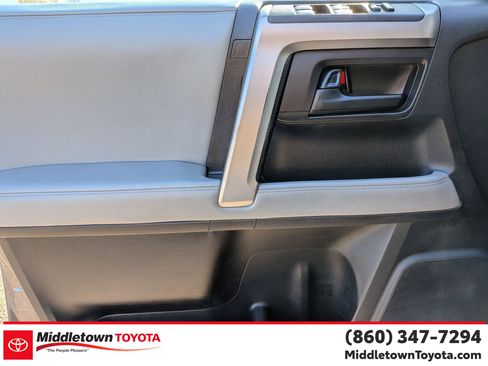 Used 2011 Toyota 4Runner SR5 w/ Premium Pkg w/Leather image 10
