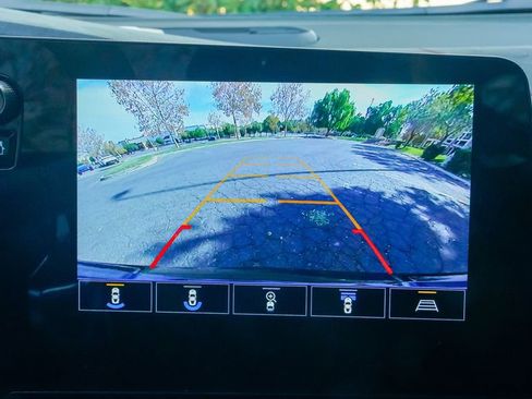 Used 2023 Chevrolet Corvette Stingray Premium Cpe w/ Z51 Performance Package image 28