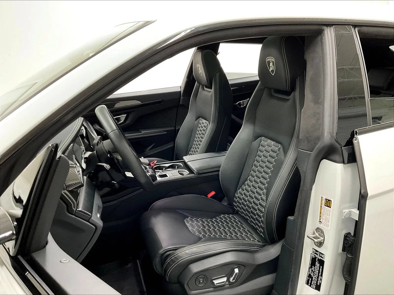 Used 2024 Lamborghini Urus S AWD/4WD image 13