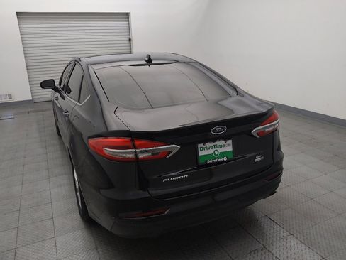 Used 2020 Ford Fusion SE FWD image 6