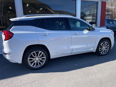 Used 2022 GMC Terrain Denali w/ LPO, Floor Liner Package image 5