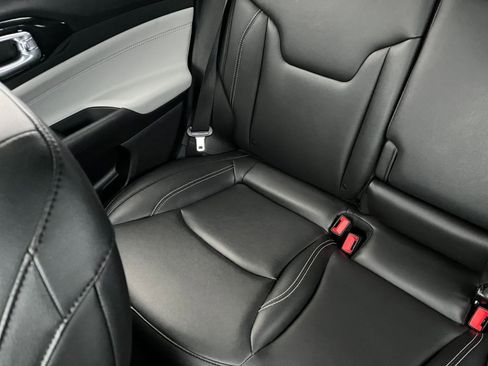 Used 2025 Jeep Compass Limited image 40