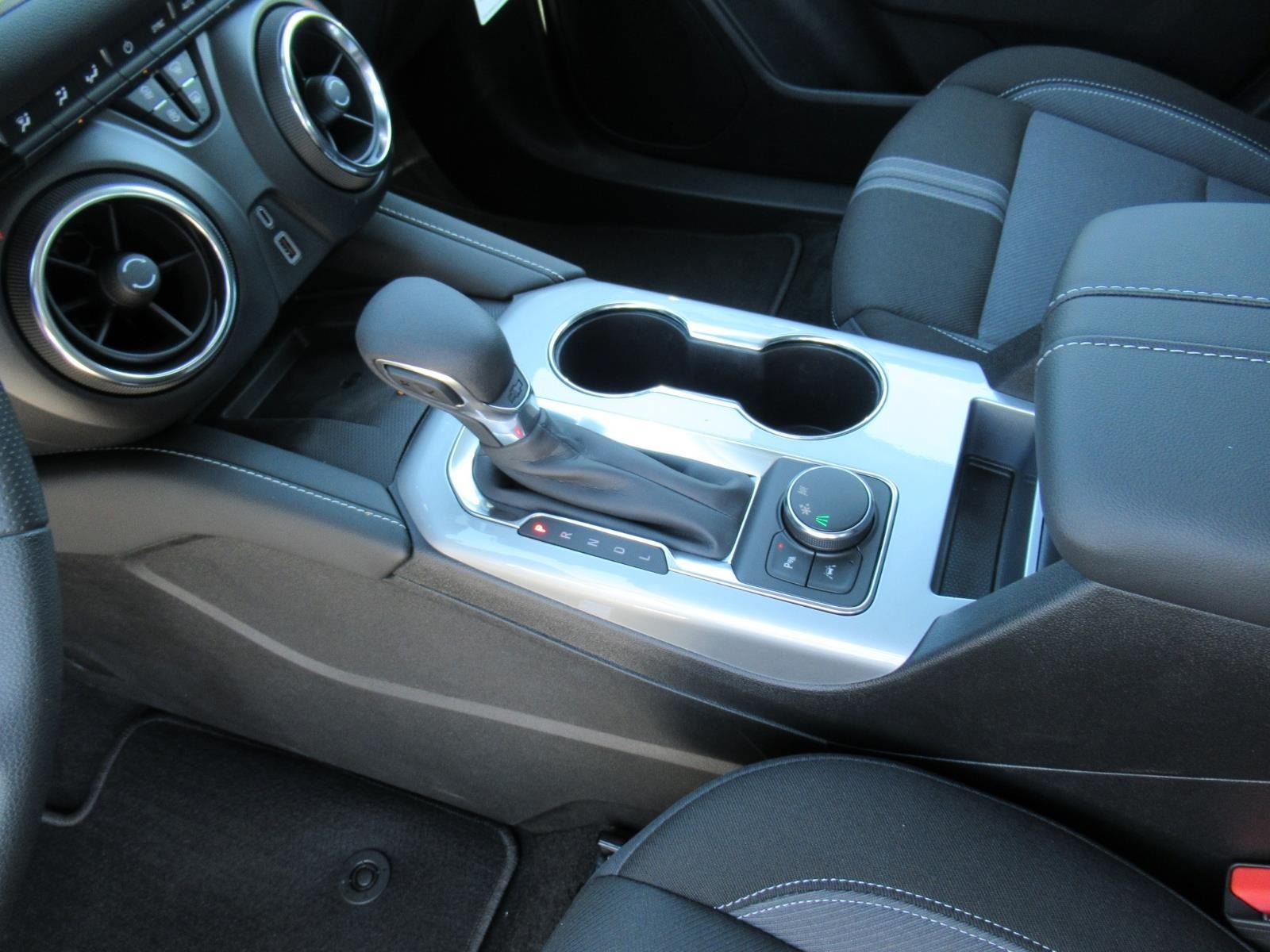 New 2026 Chevrolet Blazer LT w/ Convenience Package FWD image 18