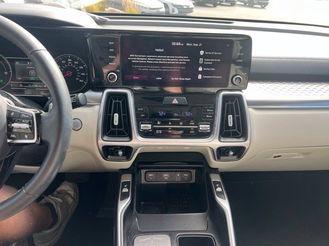Used 2023 Kia Sorento EX AWD/4WD image 9