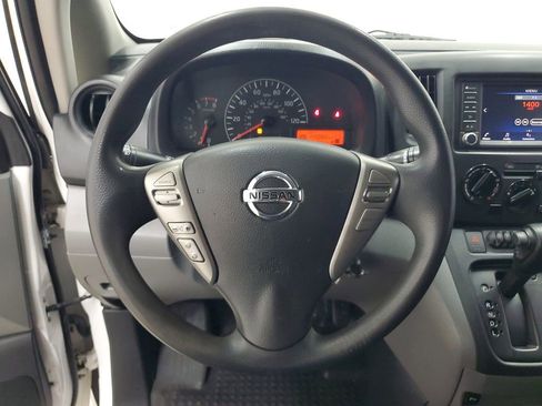 Used 2020 Nissan NV200 S image 17