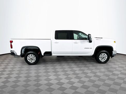 Used 2024 Chevrolet Silverado 2500 LT w/ Convenience Package AWD/4WD image 8