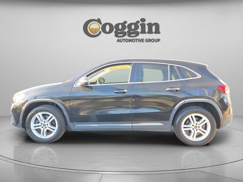 Used 2023 Mercedes-Benz GLA 250 w/ Premium Package image 3