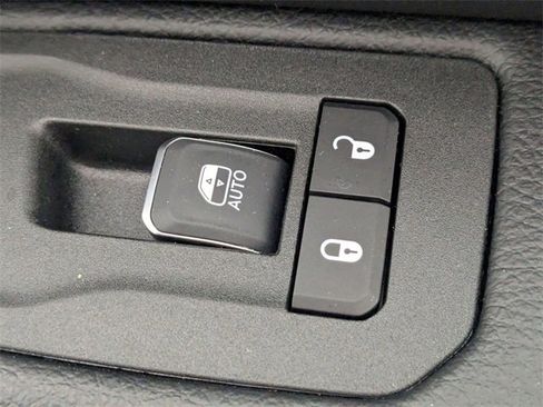 Certified 2025 RAM 1500 Laramie w/ Night Edition image 36