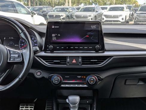 Used 2022 Kia Forte GT FWD image 19