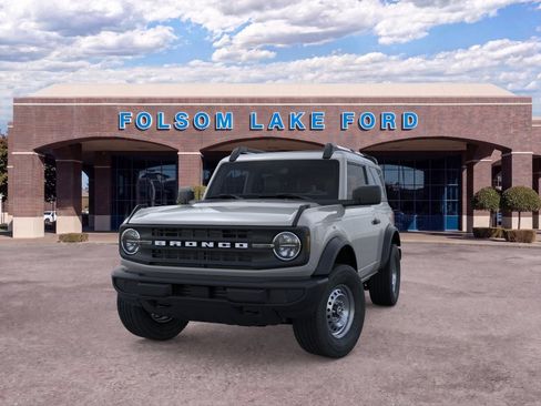 New 2026 Ford Bronco 2-Door AWD/4WD image 2