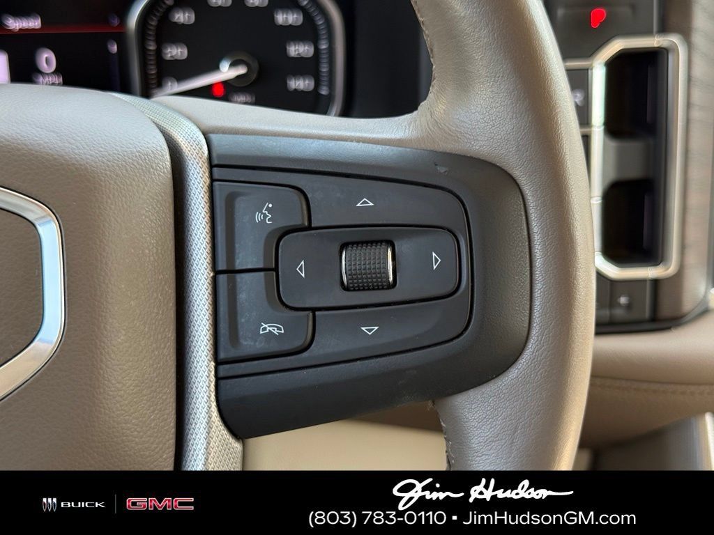 Used 2021 GMC Yukon XL Denali w/ Denali Premium Package AWD/4WD image 33