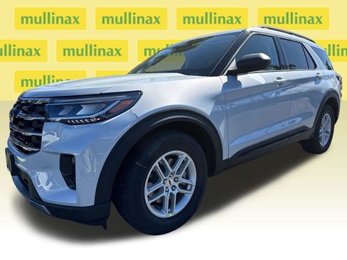 New 2026 Ford Explorer Active w/ Active Comfort Package image 16