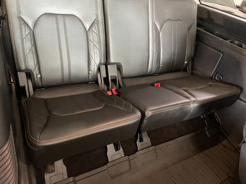 Used 2018 Ford Expedition Platinum image 29