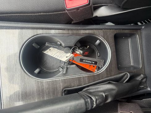 Used 2018 Volkswagen Passat 2.0T SE image 22