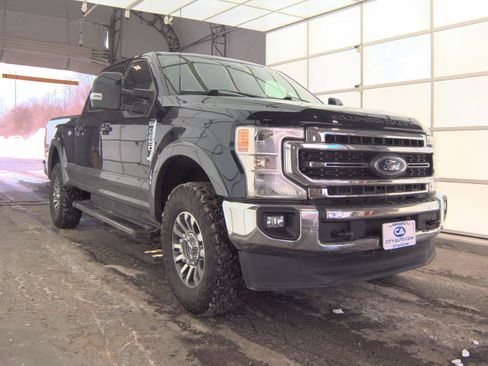Used 2022 Ford F250 Lariat w/ FX4 Off-Road Package image 4