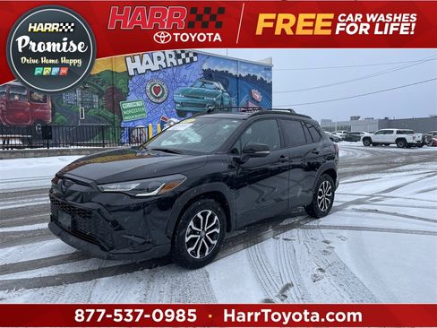 Used 2023 Toyota Corolla Cross SE w/ Moonroof Package image 1