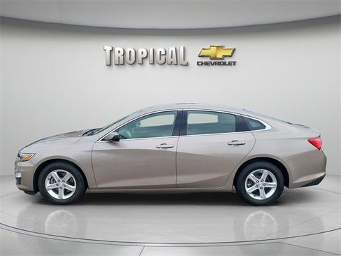Used 2024 Chevrolet Malibu LS image 2