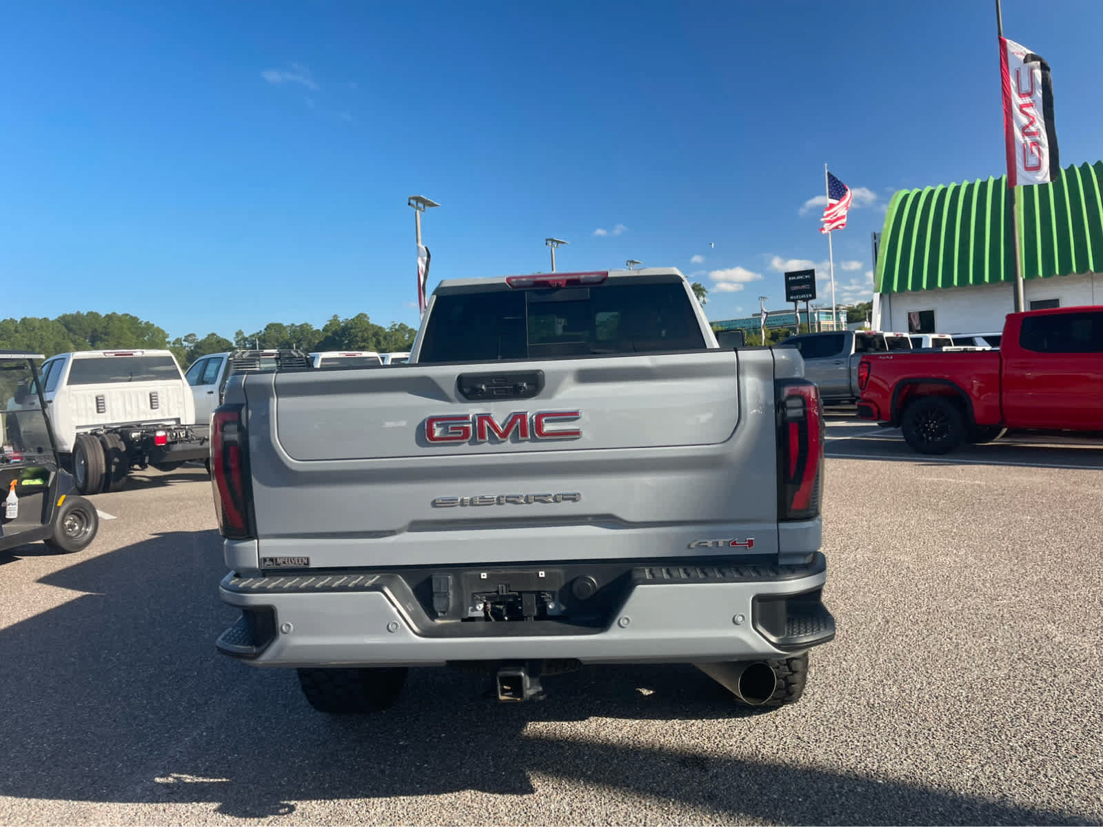 Used 2024 GMC Sierra 2500 AT4 w/ AT4 Premium Plus Package AWD/4WD image 6