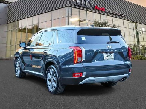 Used 2020 Hyundai Palisade SEL w/ Convenience Package image 2