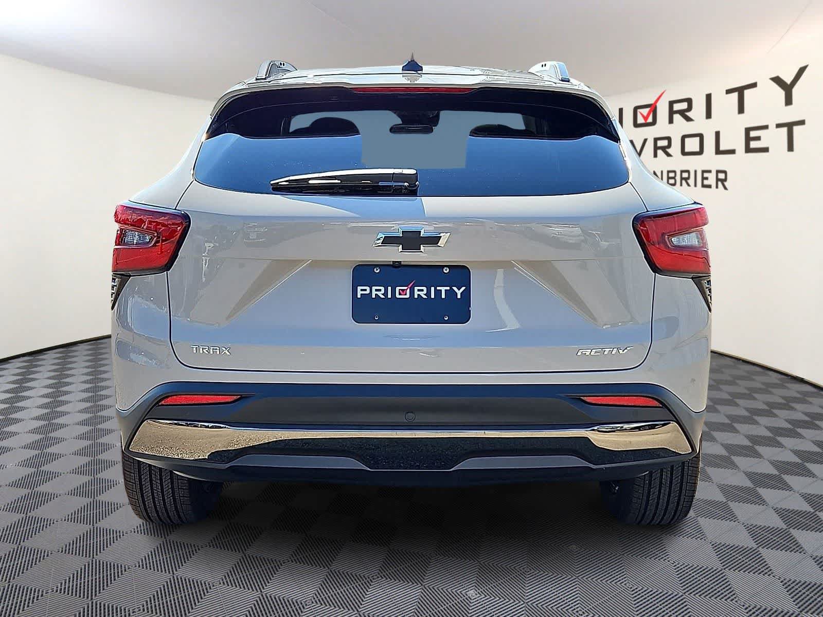 New 2026 Chevrolet Trax ACTIV w/ Sunroof Package FWD image 5