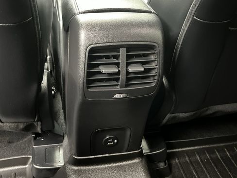 Used 2021 Ford Escape Titanium w/ Class II Trailer Tow Package image 14