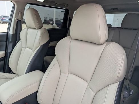 Used 2020 Subaru Ascent Limited w/ Technology Package AWD/4WD image 10