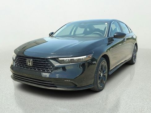 Used 2023 Honda Accord LX image 3