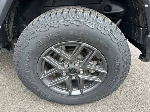 Used 2024 Jeep Wrangler Unlimited Sport AWD/4WD image 35