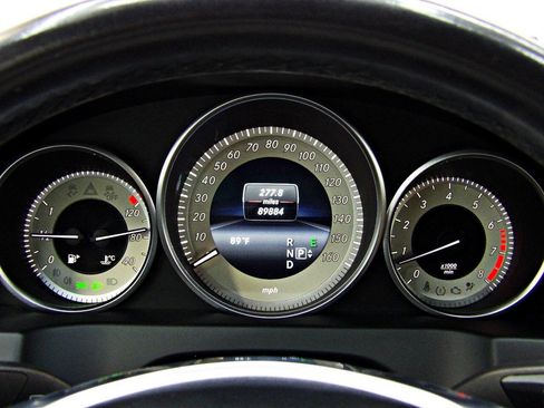 Used 2017 Mercedes-Benz E 400 4MATIC Coupe w/ Premium 2 Package image 13